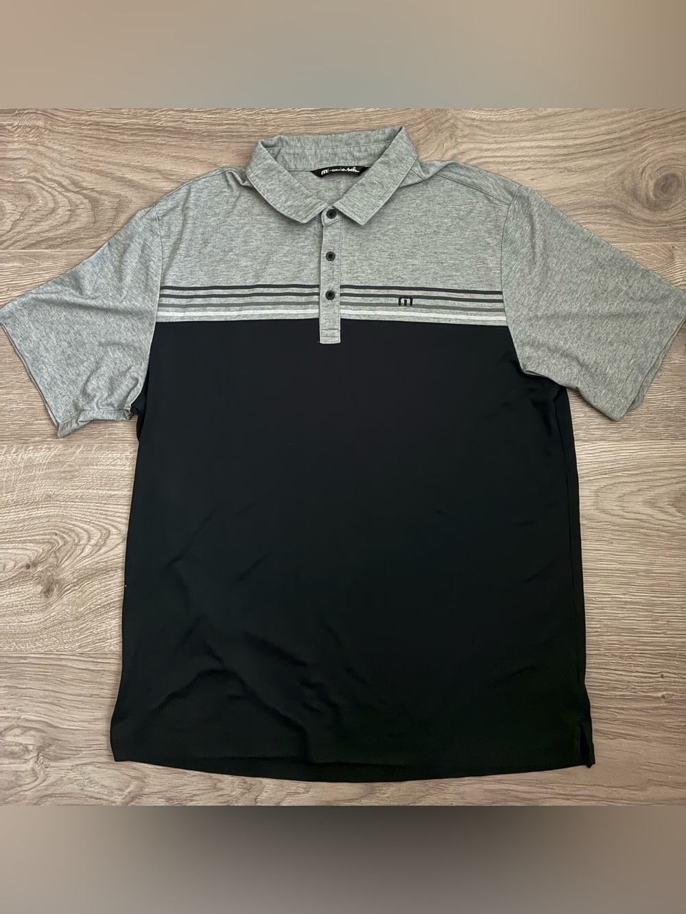 Travis Mathew Polo Shirt Size XL Gray Black Colorblock Golf Cotton Blend